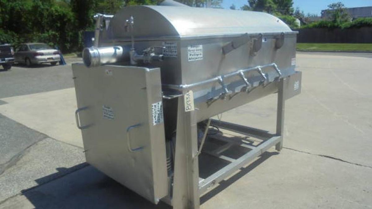 Used FPEC 2,500 Lb. Vacuum Co2 Paddle Blender, Hydraulic Lid