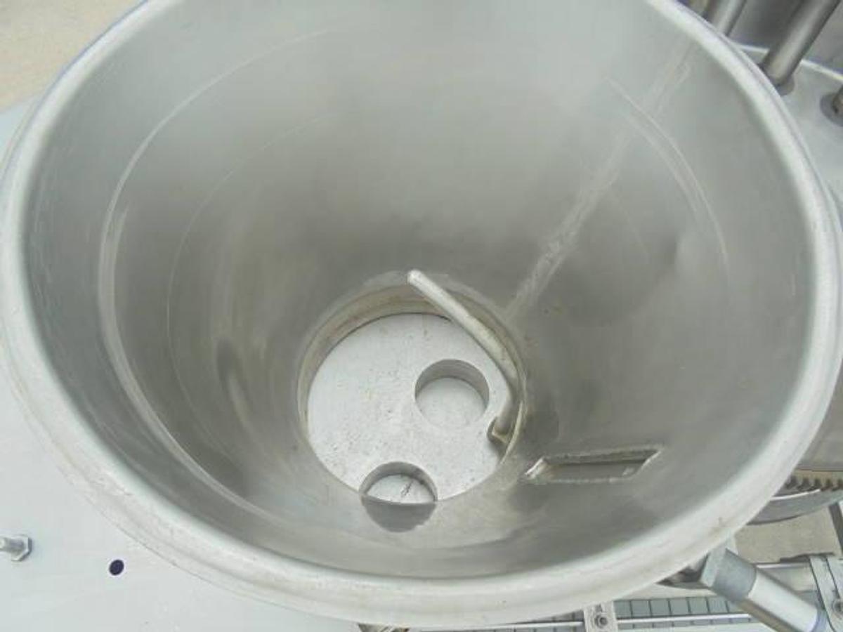 Used FMC 15 Station Pea and Bean Filler