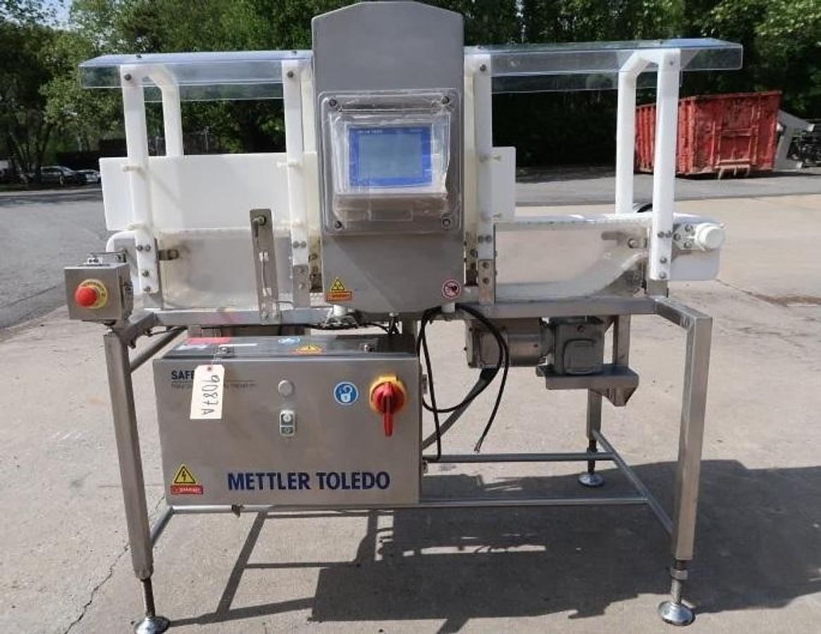 Used Safeline Mettler Toledo SL1500 Metal Detector, 9 X 12 In.
