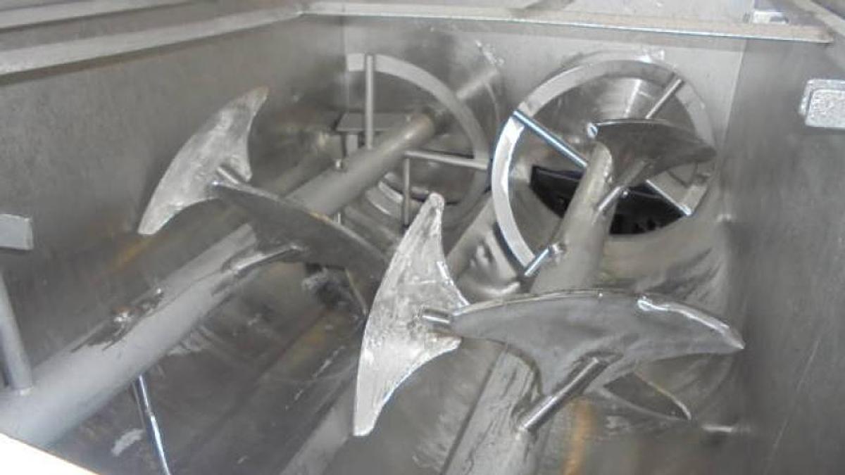Used FPEC 2,500 Lb. Vacuum CO2 Paddle Blender