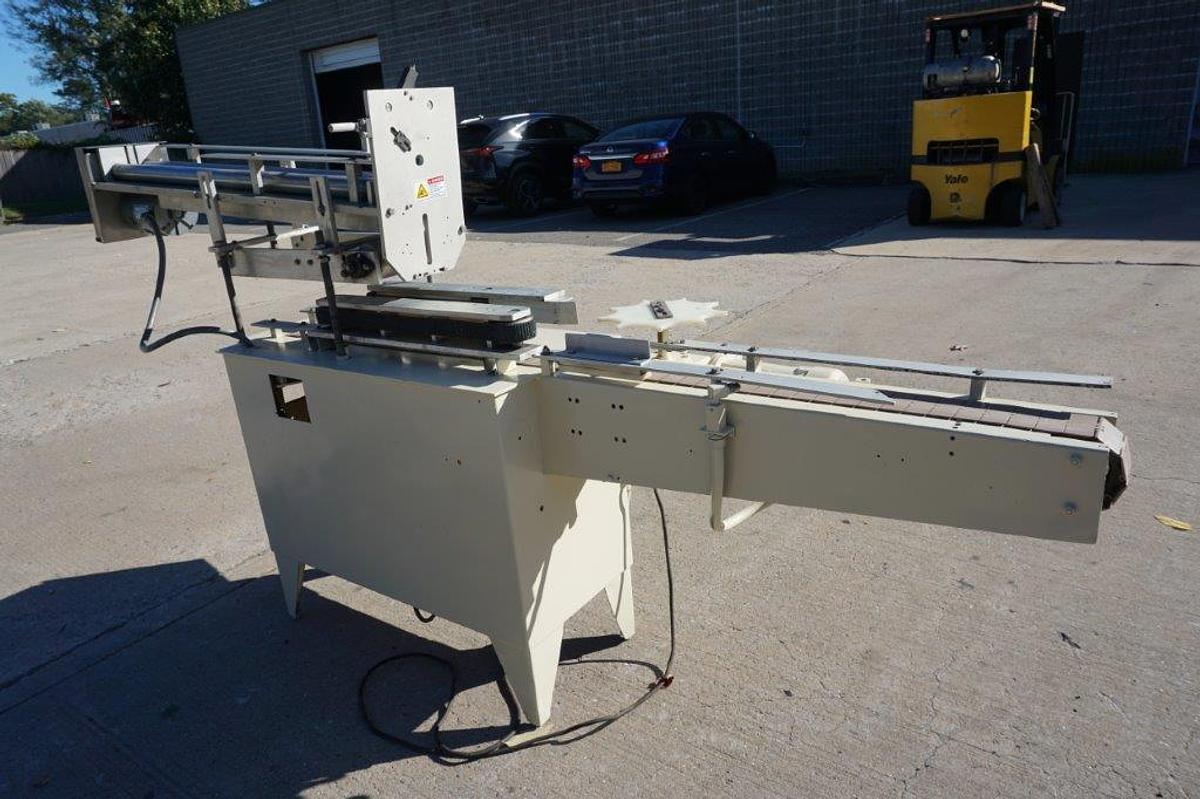 Used Holmatic Overcapper/Lidder, 401 Diameter Lids