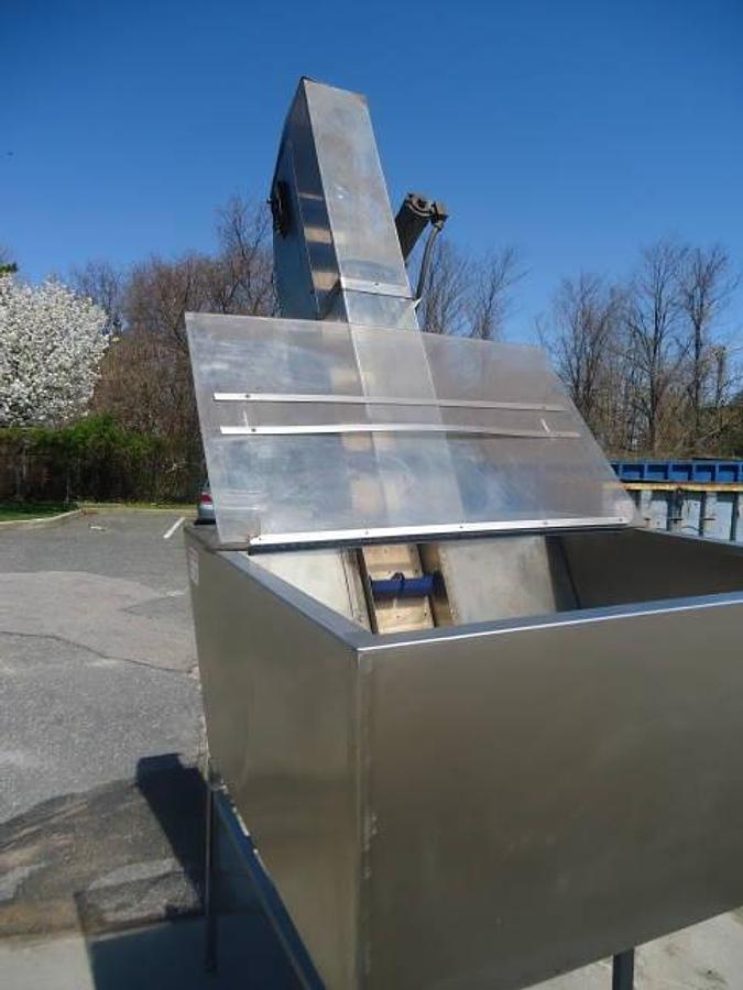 Used 10 In. Wide Inclined Elevator, 4-1/2 In. X 4 In. Buckets