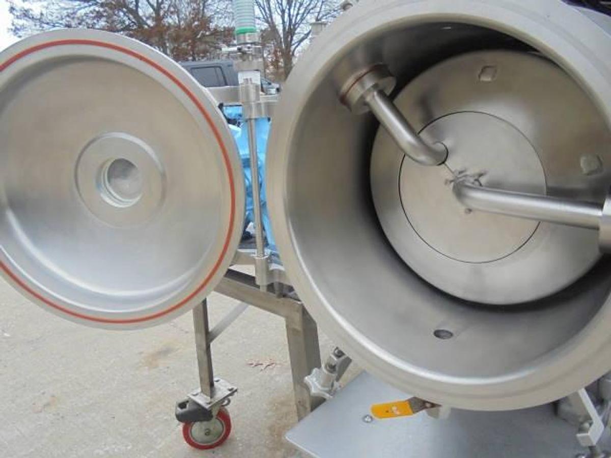 Used Cornell D16 Stainless Steel Sanitary Versator, 4B Finish with Vacuum Pump