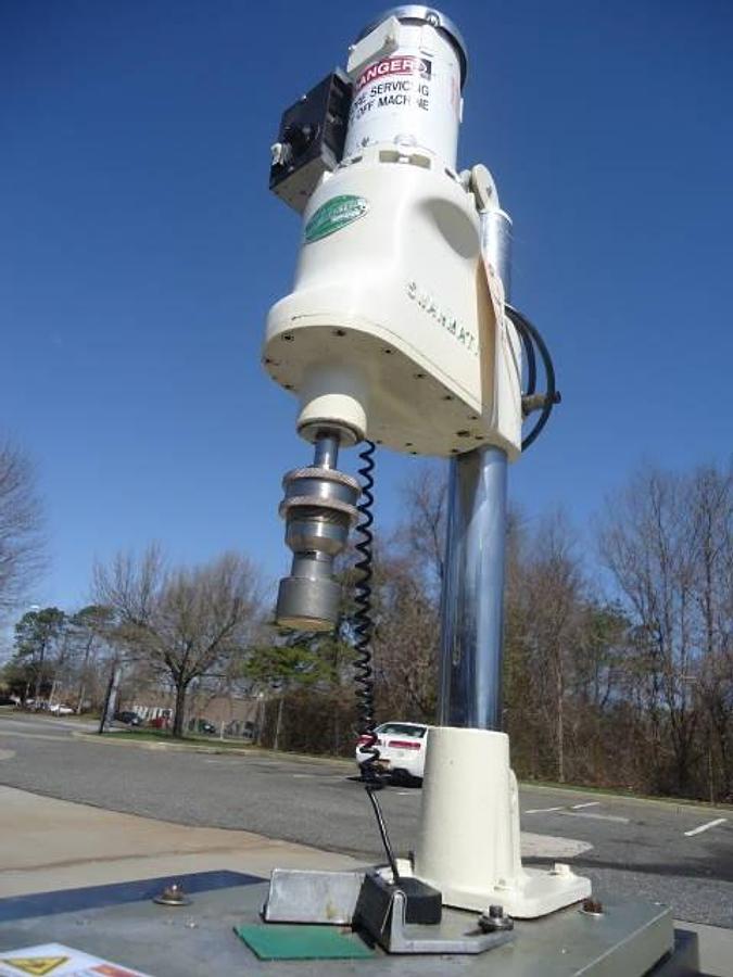 Used Swanmatic C-300 Tabletop Capper With Capmaster Control Feature