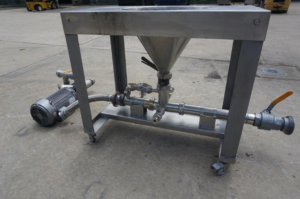 Used Wet/Dry Stainless Powder Inductor, 15 HP Pump