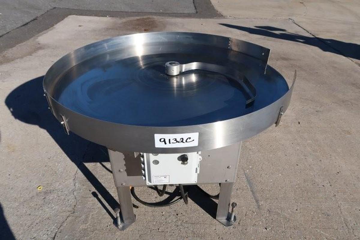 Used Garvey 48 In. Diameter Rotary Unscrambling/Accumulating Table
