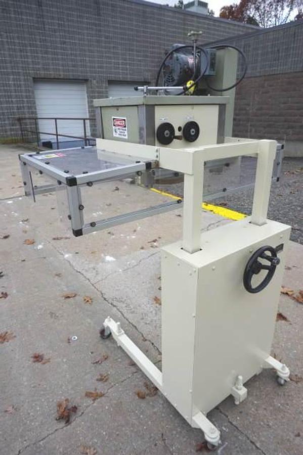 Used Newman 4CT Cap Tightener/Retorquer, Portable