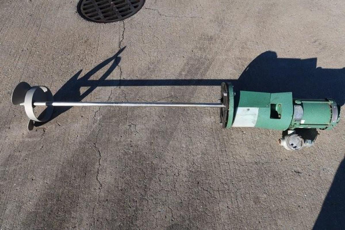 Used Lightnin .30 HP Portable Clamp-On Agitator/Mixer