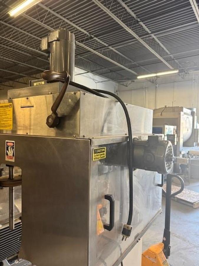 Used Kaps All Four Spindle Cap Tightener/Retorquer