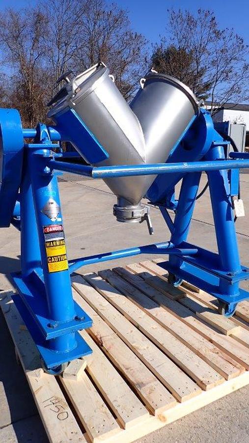 Used 3 Cu. Ft. Patterson Kelley SS Twin Shell Blender, 60 Lbs/CF Density