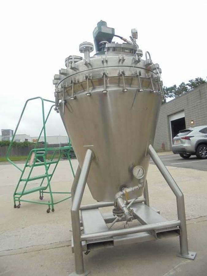Used B&G 50 Gallon 316L Stainless Jacketed Vacuum Cone Bottom Mix Tank, Air Driven Mixer