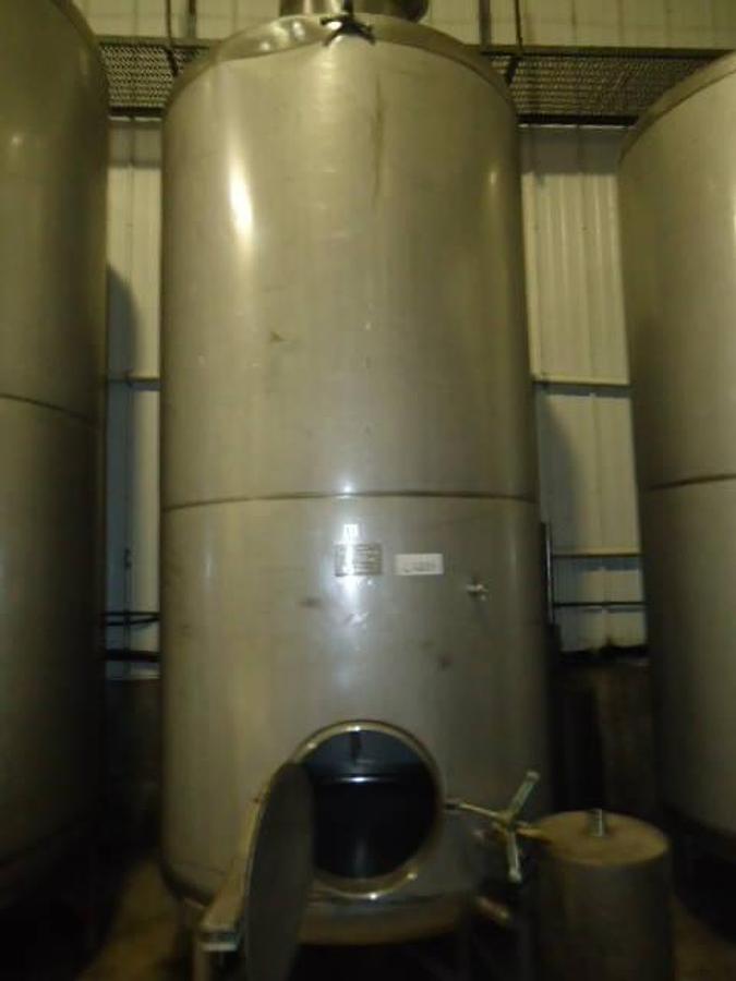 Used 1,500 Gallon Hubert C. Stollenwerk Stainless Vertical Closed Tank