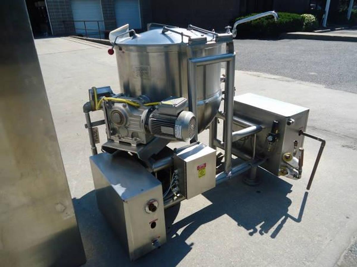 Used 100 Gallon Cleveland Range Jacketed, Agitated Tilt Kettle, Usda