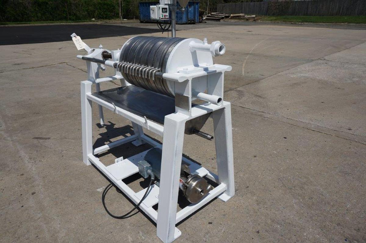 Used Star 12 In. Diameter Filter Press, 14 Sheet