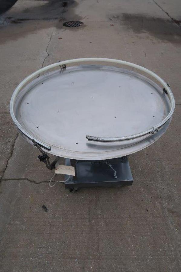 Used 42 In. Diameter Rotary Unscrambling/Accumulating Table,  Single Phase Motor