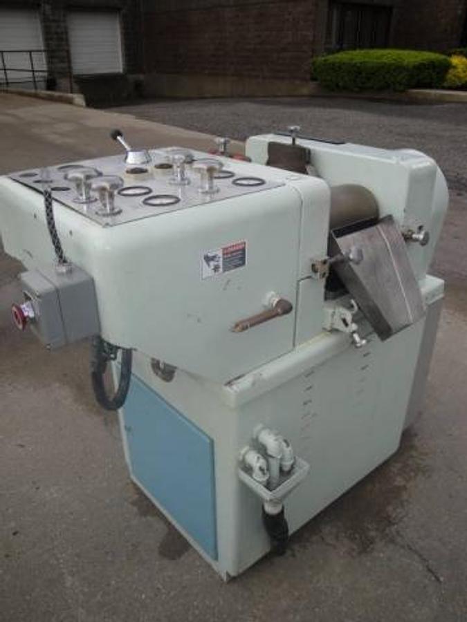 Used Buhler Sdh-200 Three Roll Mill, Hydraulic