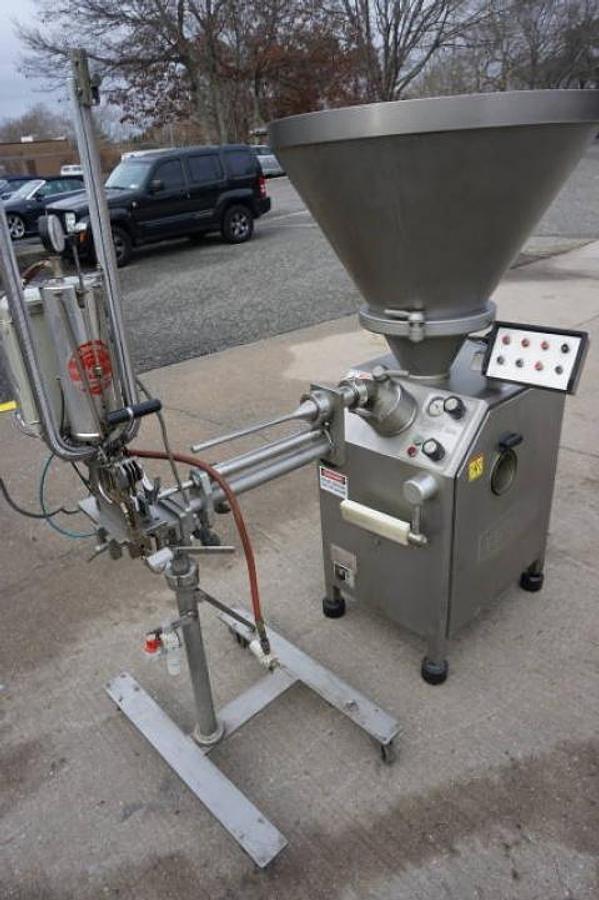 Used Vemag 500 Vacuum Stuffer, Type 128/90, With Link/Clipper