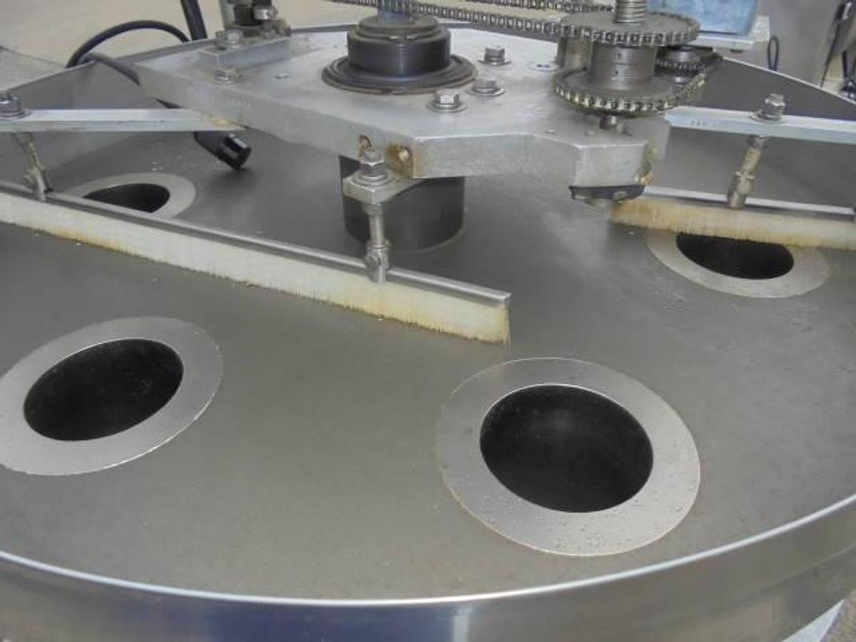 Used Hayssen Six Head Volumetric Cup Filler