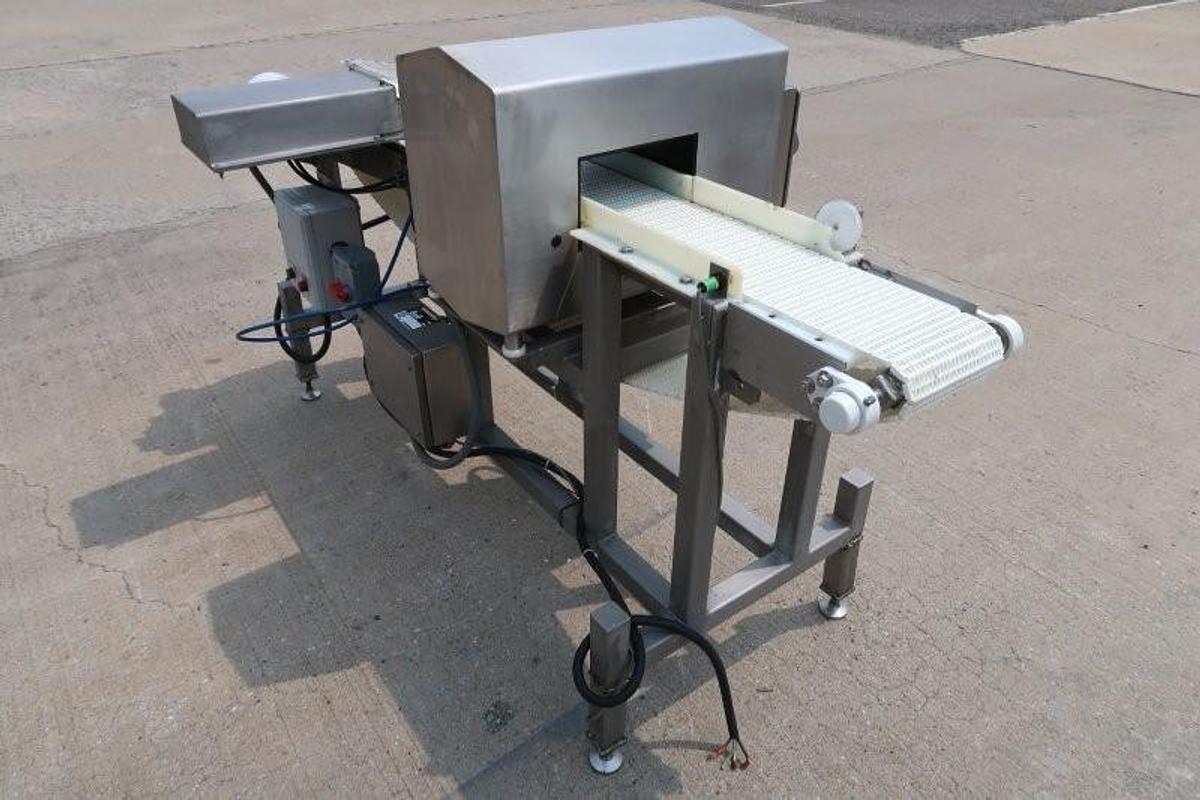 Used Thermo Goring Kerr Metal Detector