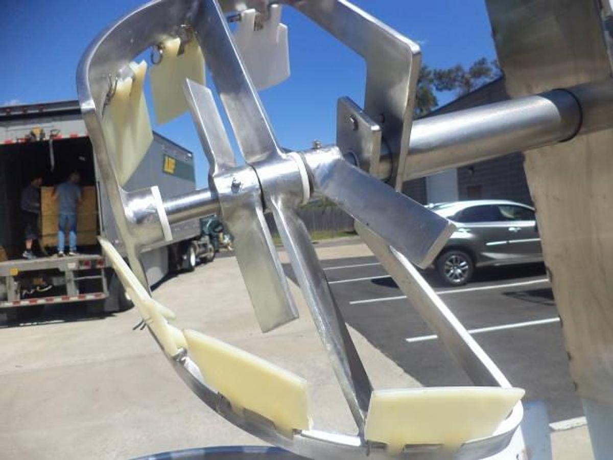 Used 40 Gallon Lee SS Double Motion Mix Kettle, 90 PSI Jacket