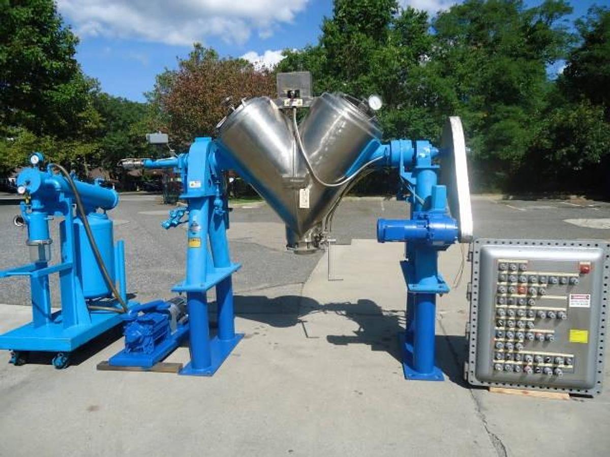 Used 10 cu. ft. Patterson Kelley Stainless Vacuum Blender/Dryer,125 lb./CF max density