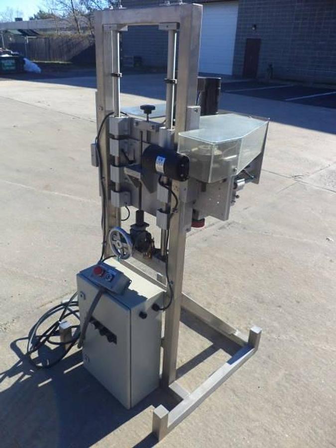 Used New England Machinery Four Spindle Cap Tightener/Retorquer, Variable Speed