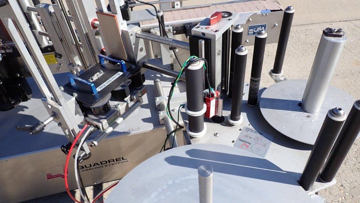 Used Quadrel Versaline Pressure Sensitive Spot/Wraparound Labeler