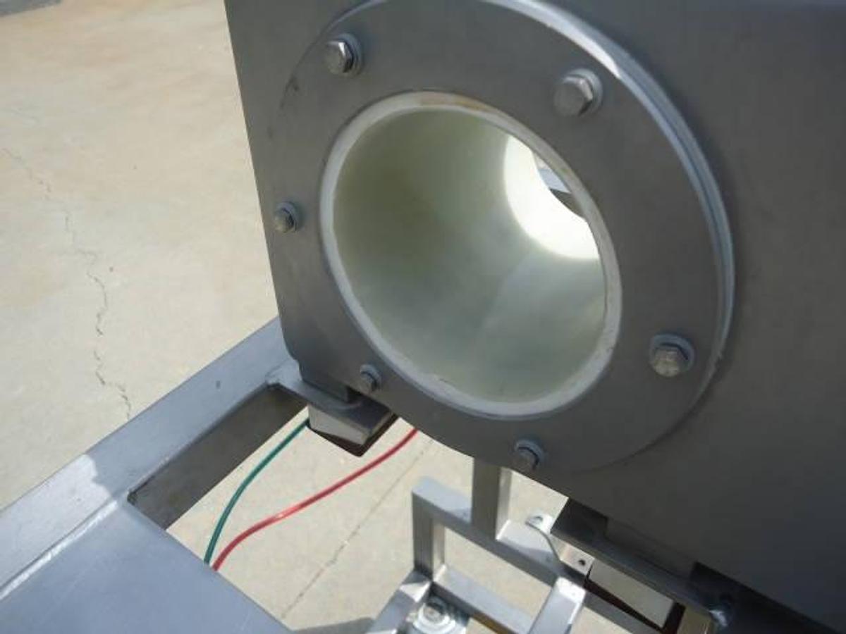 Used Safeline 4 In. Pipeline Metal Detector, Single Phase