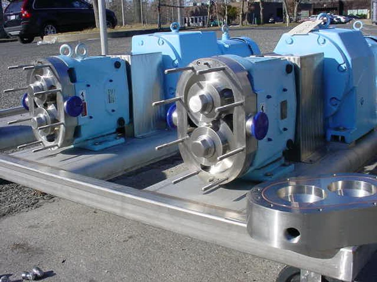 Used Waukesha 045u2 Stainless Steel Jacketed Positive Displacement Pumps With Control Panel