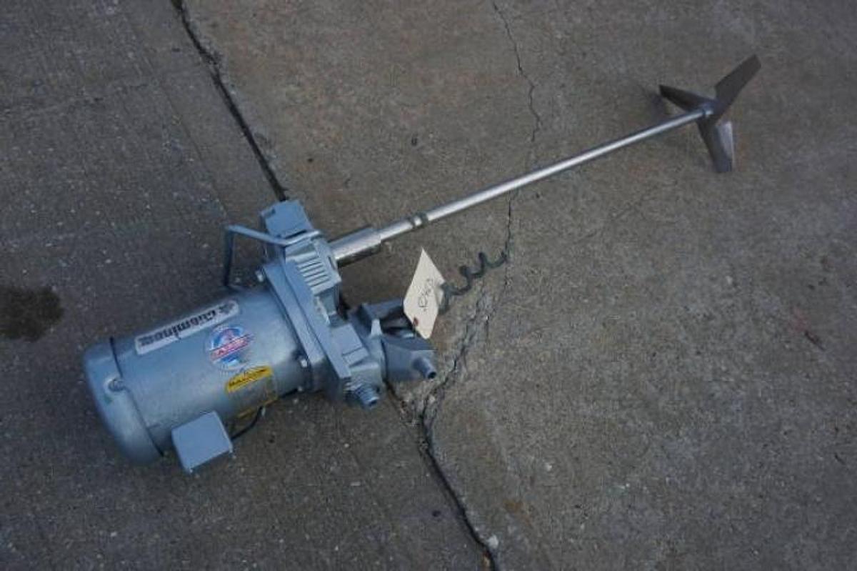Used Chemineer 1 HP Clamp On Portable Agitator