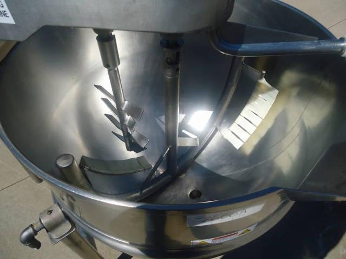 Used 80 Gallon Groen Twin Action Jacketed Mix Kettle, Tilting