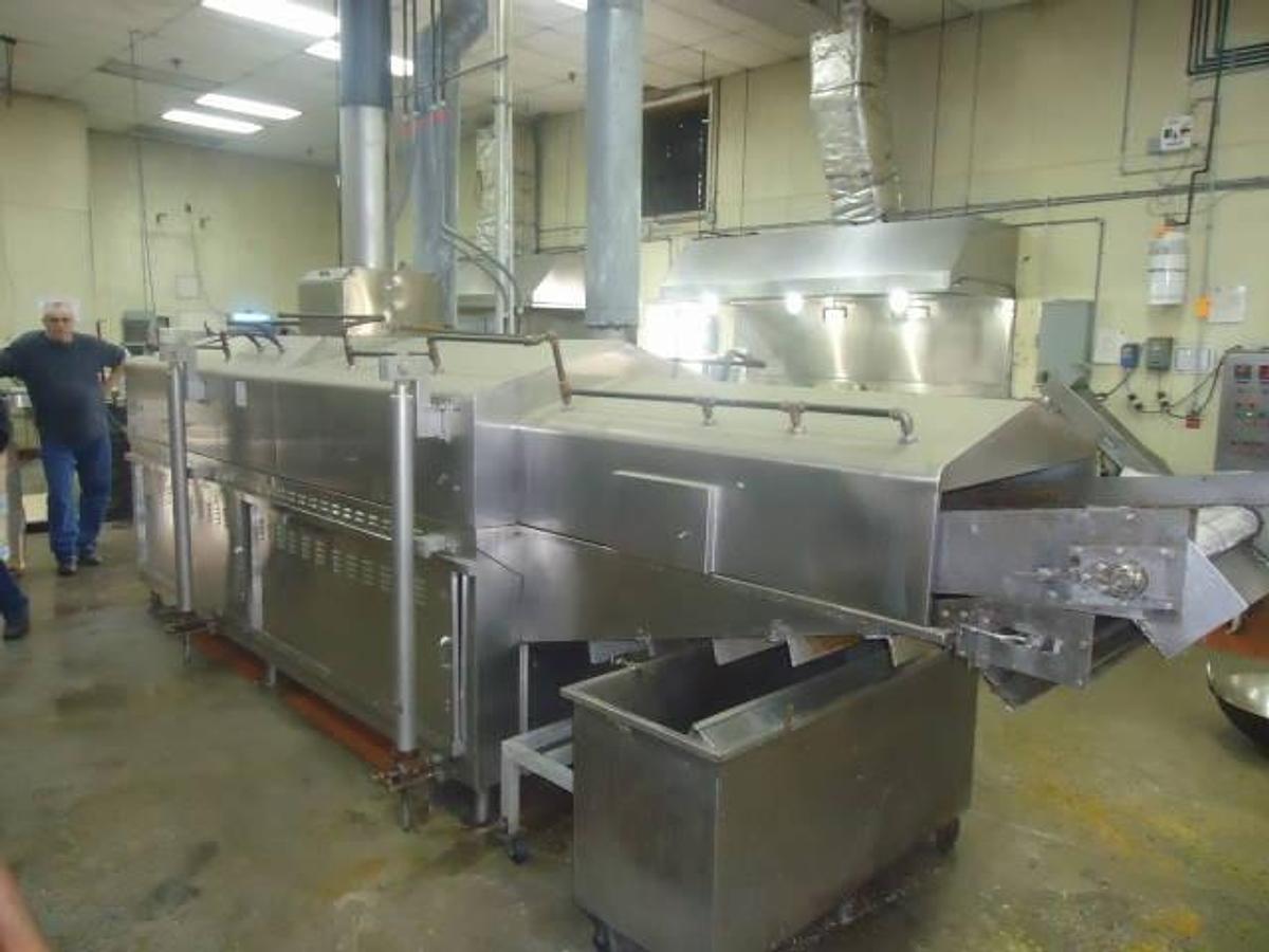 Used Heat And Control/ Mastermatic 34 Inch Wide Stainless Steel Gas Fired Continuous Fryer