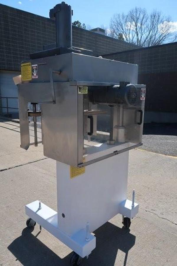Used Kaps All Four Spindle Cap Tightener/Retorquer