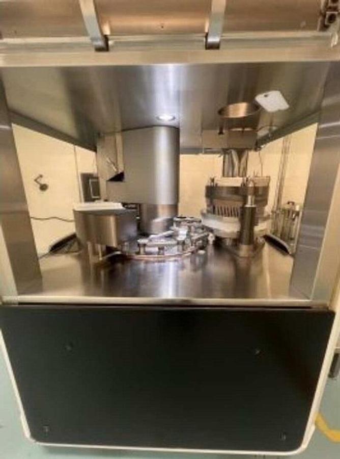 Used Fette FE20 Compacting capsule Filling Machine