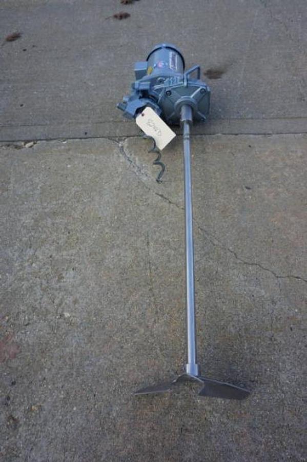 Used Chemineer 1 HP Clamp On Portable Agitator