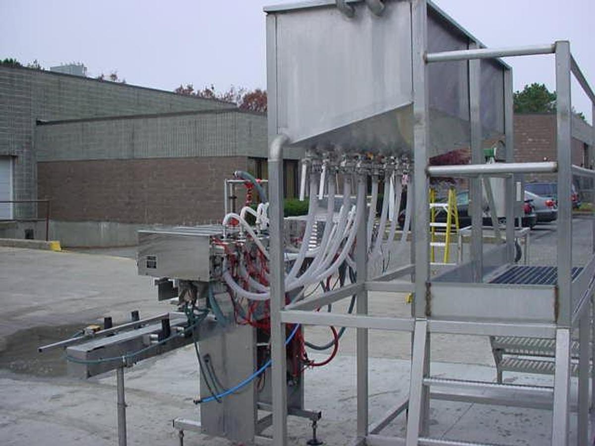 Used King Technofill 8 Head Automatic Positive Displacement Filler