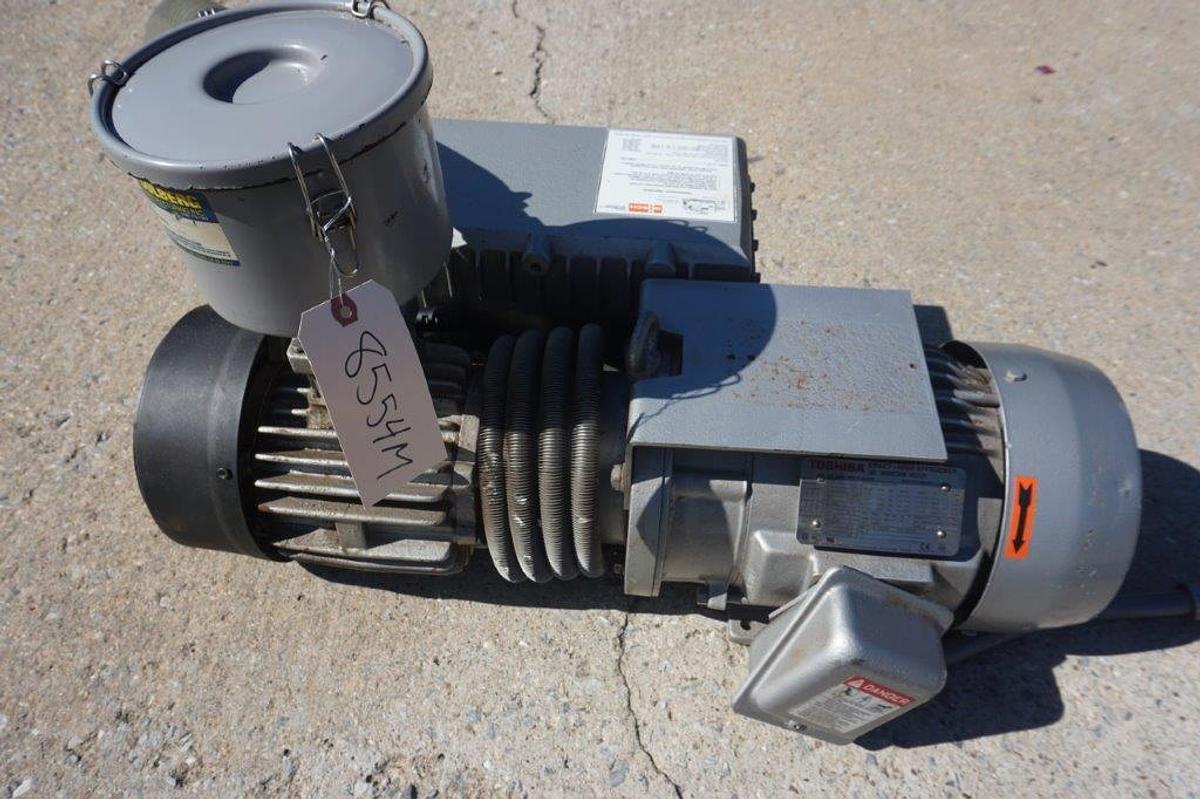Used Busch Type RA0100.E506.1101 Vacuum Pump, 5 HP