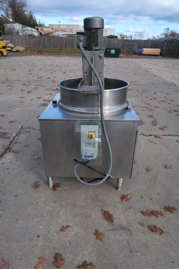Used 40 Gallon Cleveland Range Stainless Steel Scraper Agitated Kettle, Auto Tilt discharge