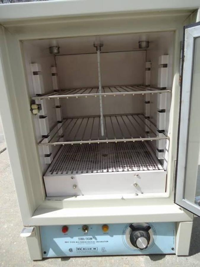 Used Blue M “Stabil-Therm” Bacteriological Incubator, Tabletop