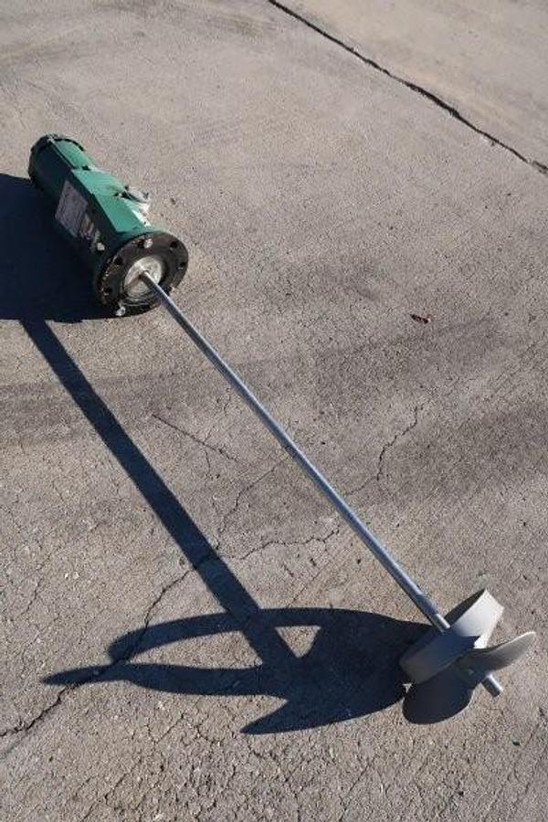Used Lightnin .30 HP Portable Clamp-On Agitator/Mixer