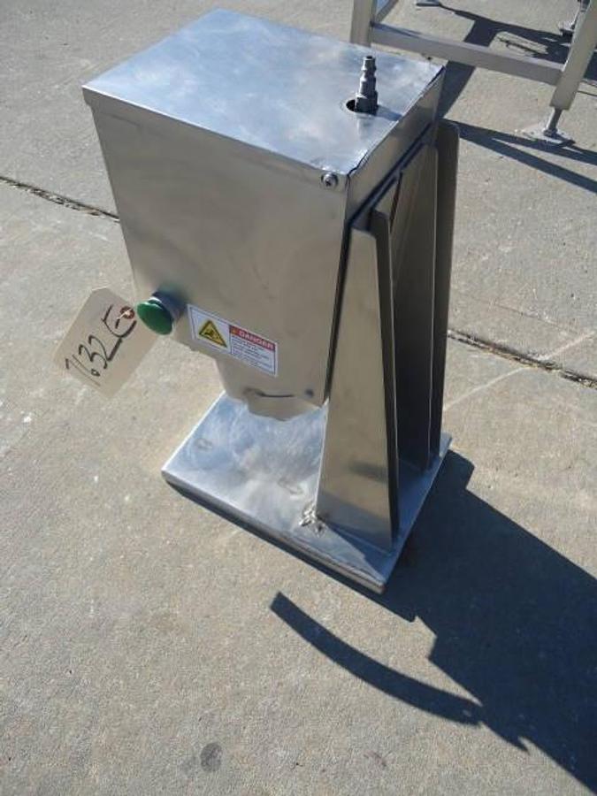 Used Edlund Semi-Automatic Can Opener, 603 Diameter