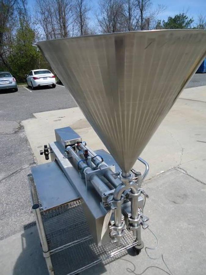 Used Ron Ungar Twin Piston Filler, Air Operated