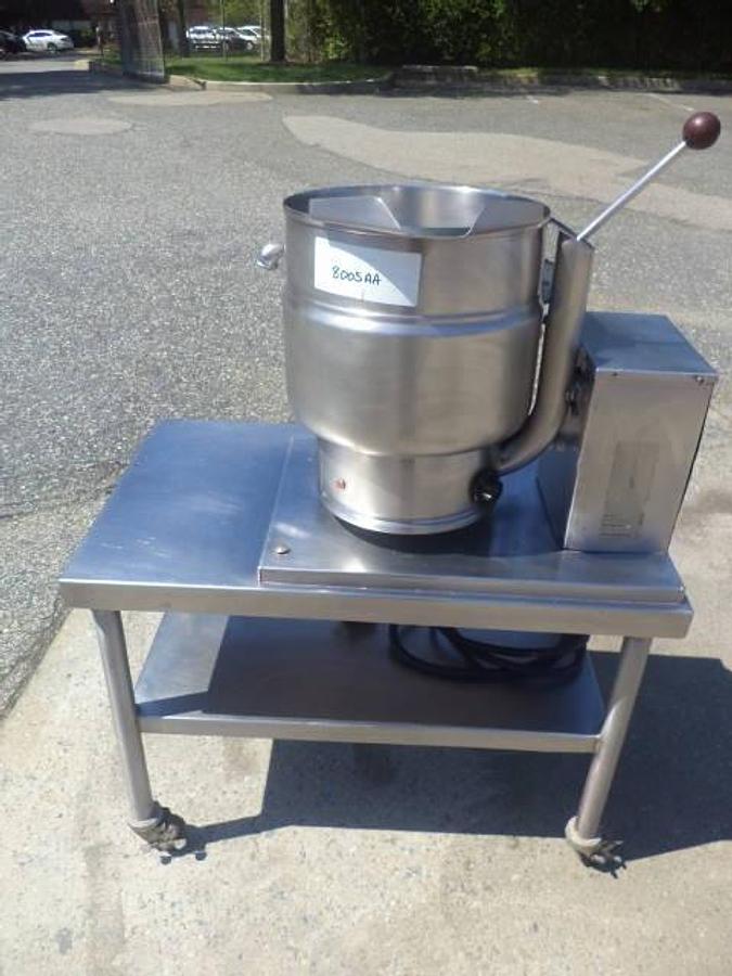 Used 5 Gallon Groen Stainless Steel Self-Contained Electric Kettle, 50 PSI Jacket