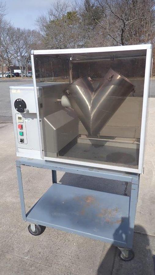 Used Patterson Kelley Blend Master SS Twin Shell Cross-Flow Blender