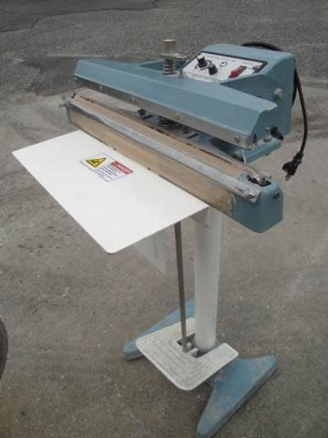 Used Singar Impulse Bag Sealing Machine, Semi-Automatic