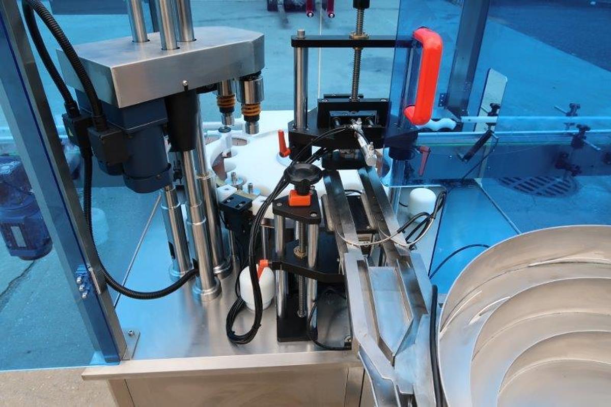Used Metica Double Head Automatic Capper