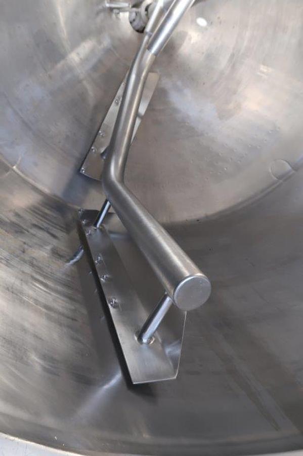 Used APV/Crepaco 600 Gallon 316 Stainless Jacketed Closed Mixing Kettle/Tank,  100 PSI Jacket