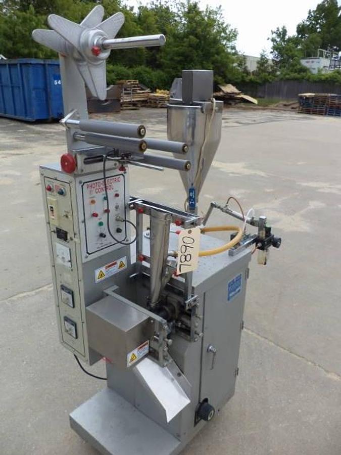Used JYI MAW Industrial Form/Fill/Seal Machine For Creams & Lotions