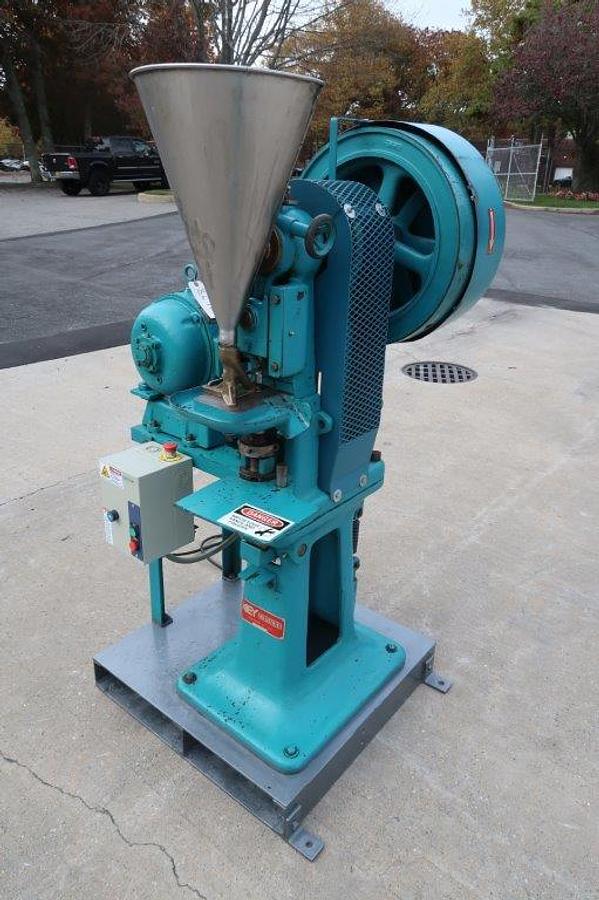 Used Stokes Single Punch Tablet Press, 95 Tablets Per Minute