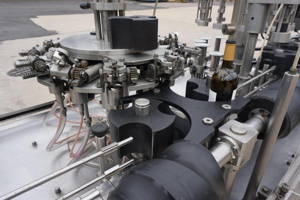 Used GAI Wine Monoblock Rinsing, Filling and Corking Line